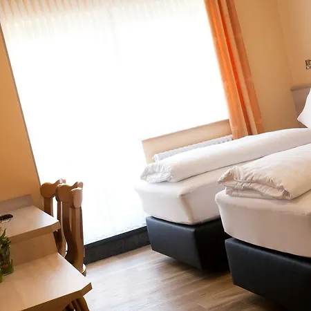 Haus Hubertus Hotel Winterspelt Room photo
