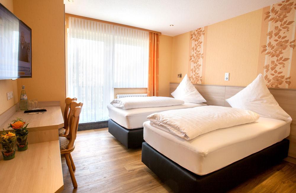 Haus Hubertus Hotel 3*